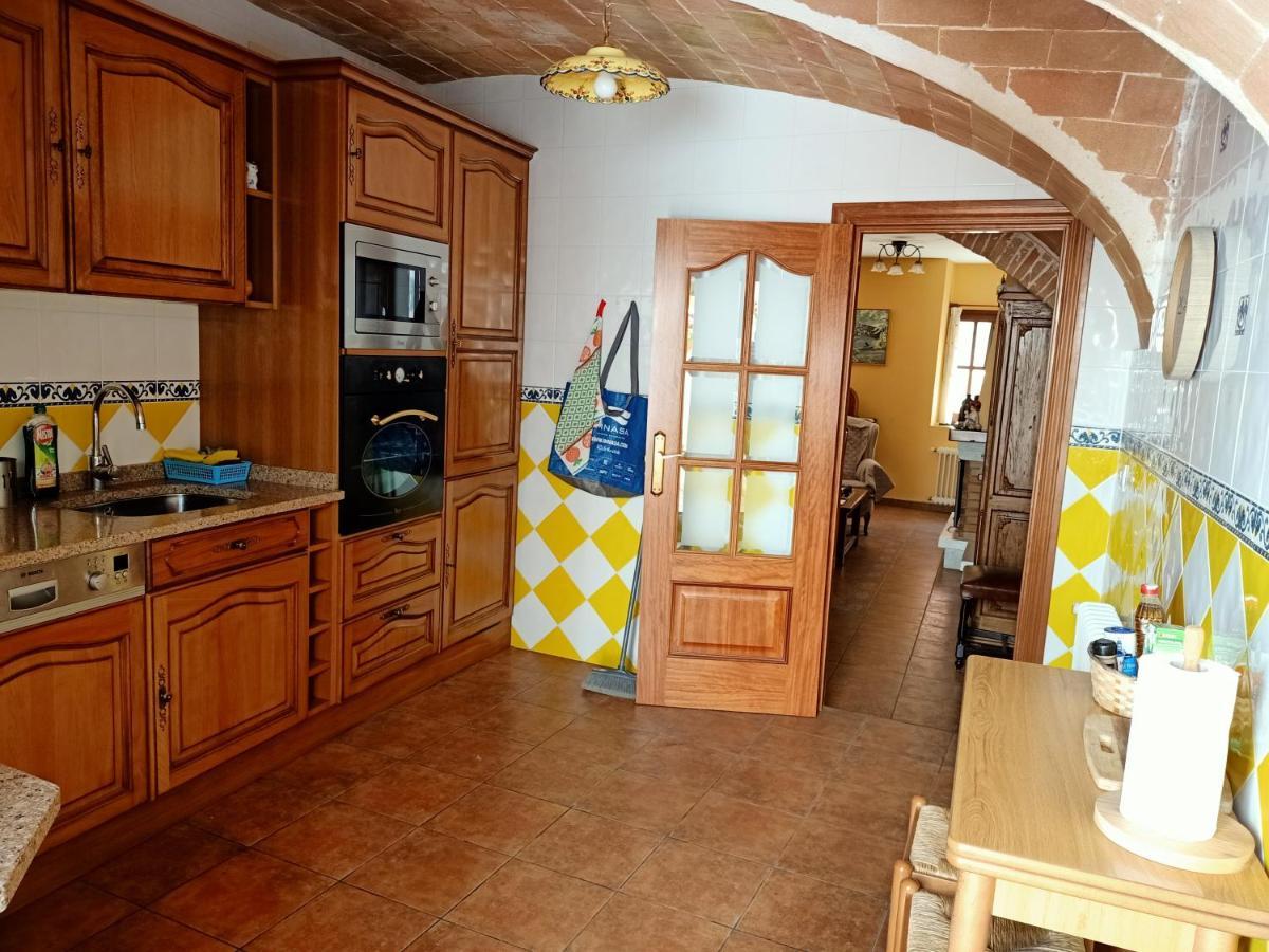 Villa Avi Pep Vilafant Esterno foto