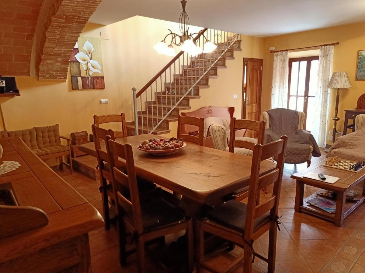 Villa Avi Pep Vilafant Esterno foto